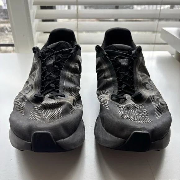 Oncloud Cloud Surfer Next Black Eclipse Men's 11.5 Running Train Gym‎